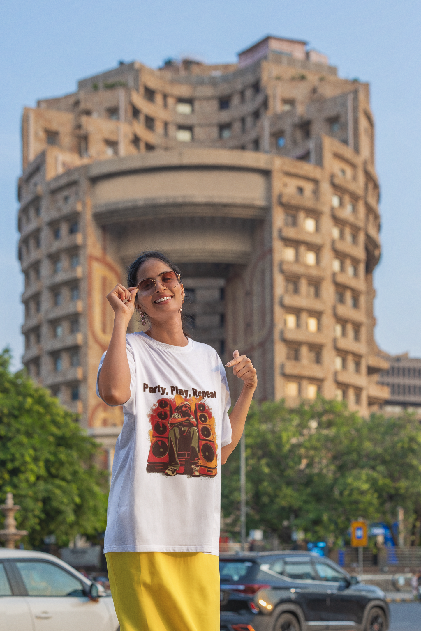 Party Play Repeat – Unisex DJ Night T-Shirt for Party Lovers
